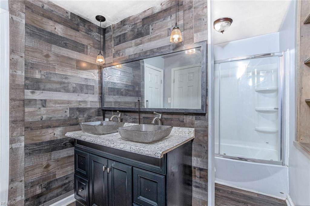 3229 Northgate Dr - Photo 1