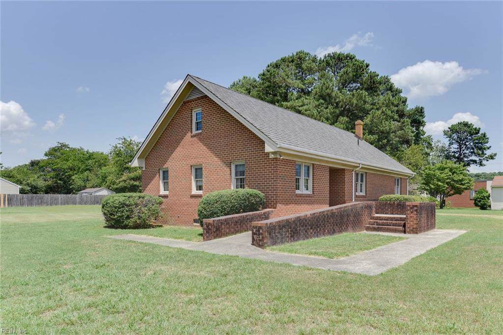 1603 Wilson Rd - Photo 1