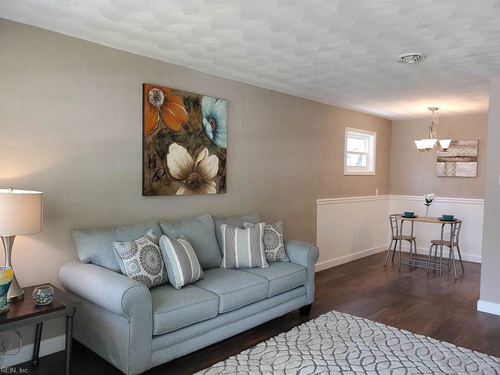 2209 Rose Ave - Photo 1