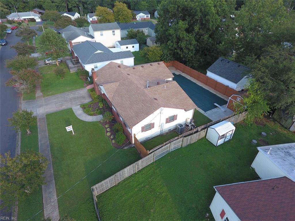 1707 Cornell Ave - Photo 1