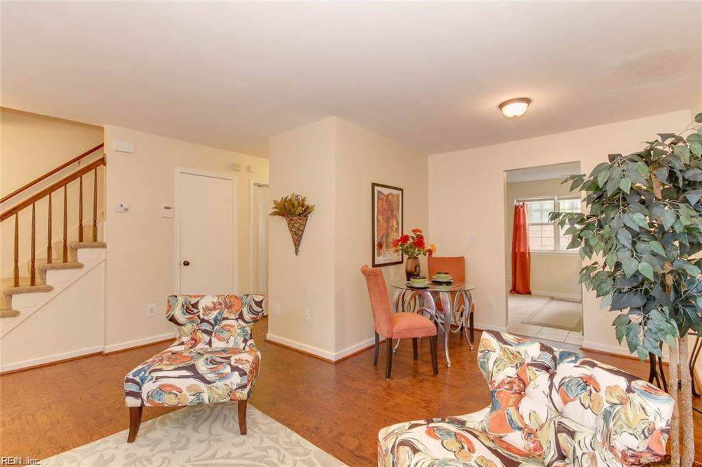 436 Peregrine St - Photo 1