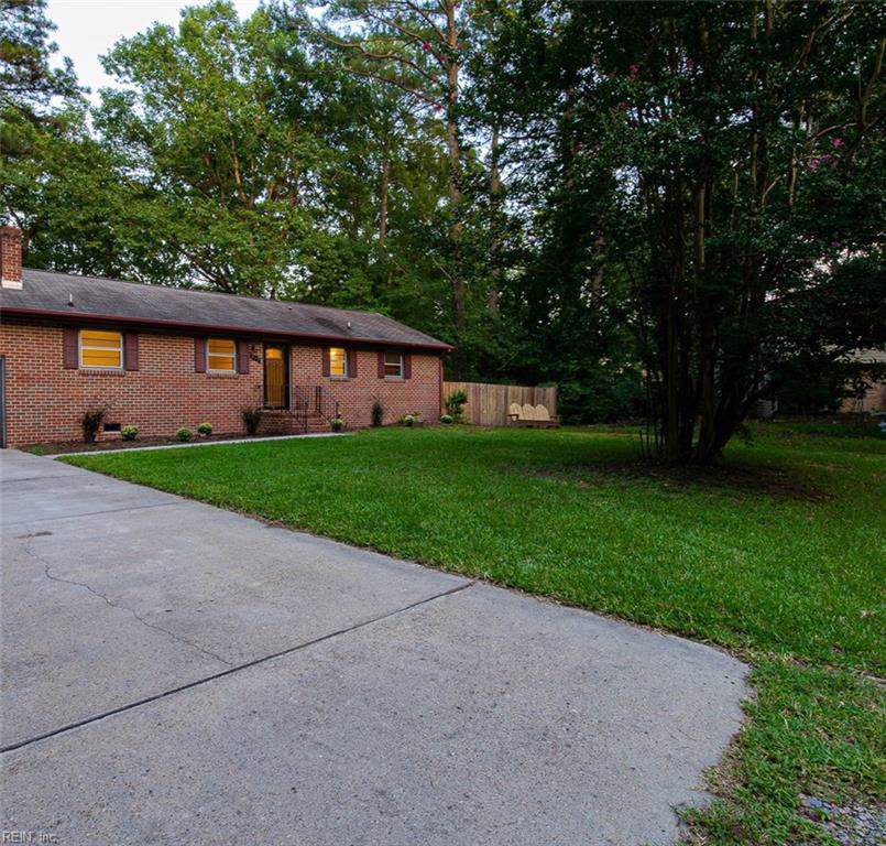 213 Greenland Dr - Photo 1