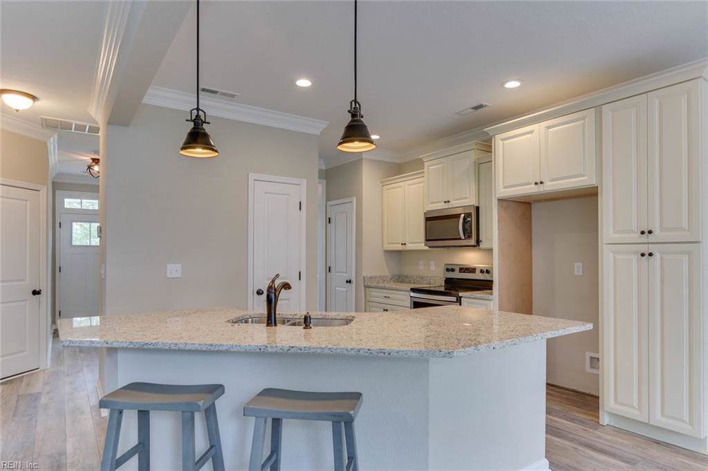 218 Gale Ave - Photo 1