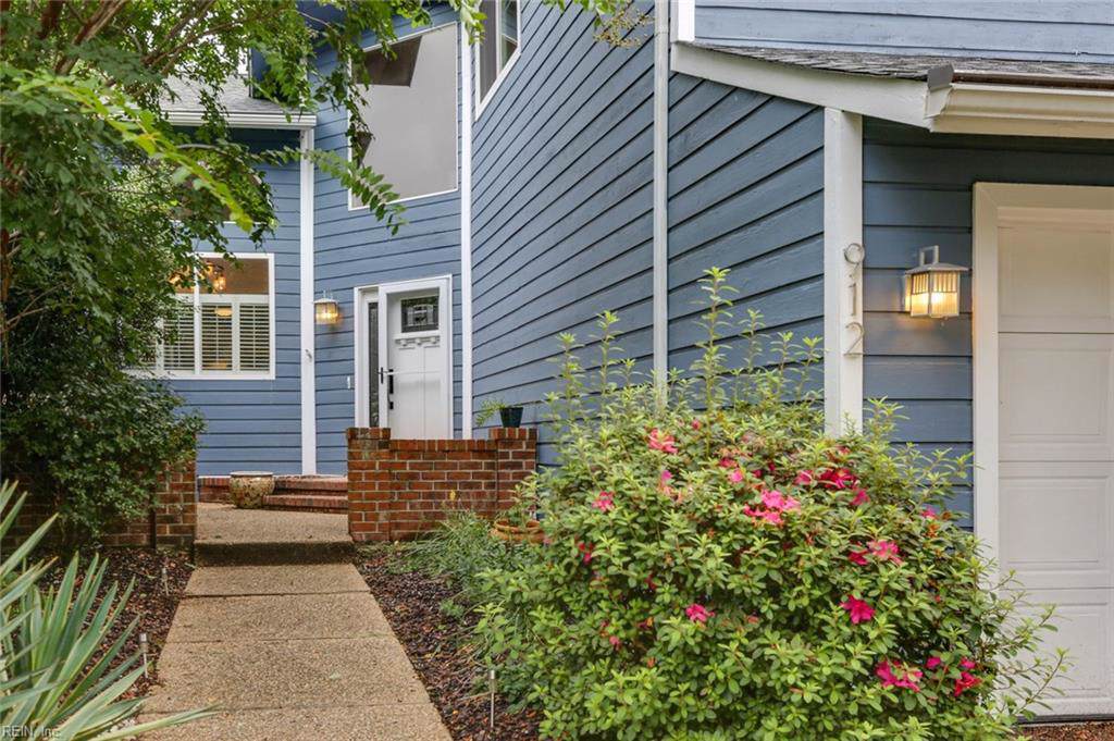 912 Adanka Ln - Photo 1