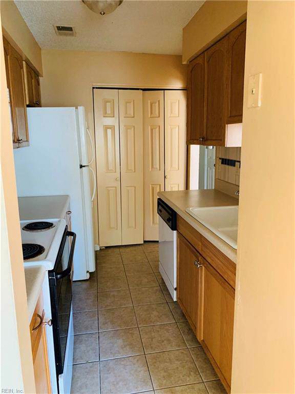 5433 Campus Dr - Photo 1