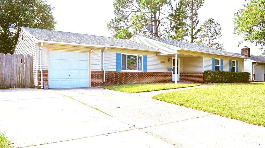 3525 Plum Cres - Photo 1