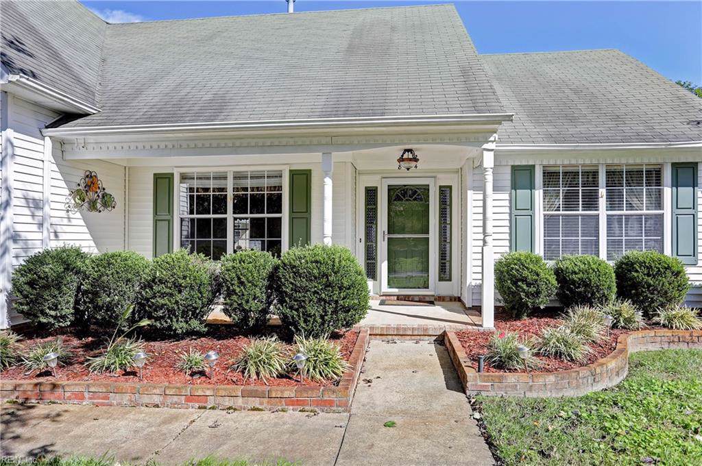 844 Blackthorne Dr - Photo 1
