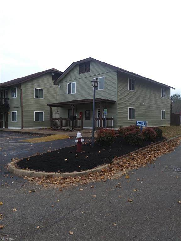 15910 Warwick Blvd - Photo 1