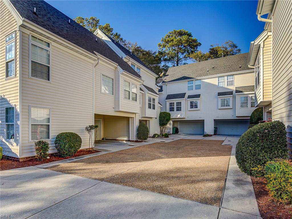 2038 Nicklaus Dr - Photo 1
