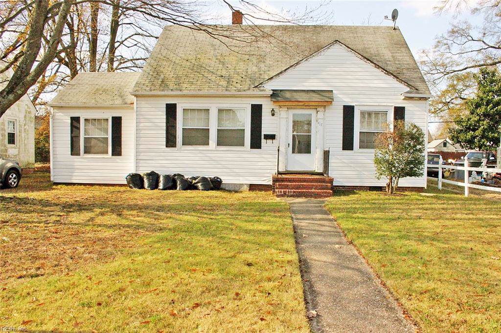 417 Hampton Roads Ave - Photo 1