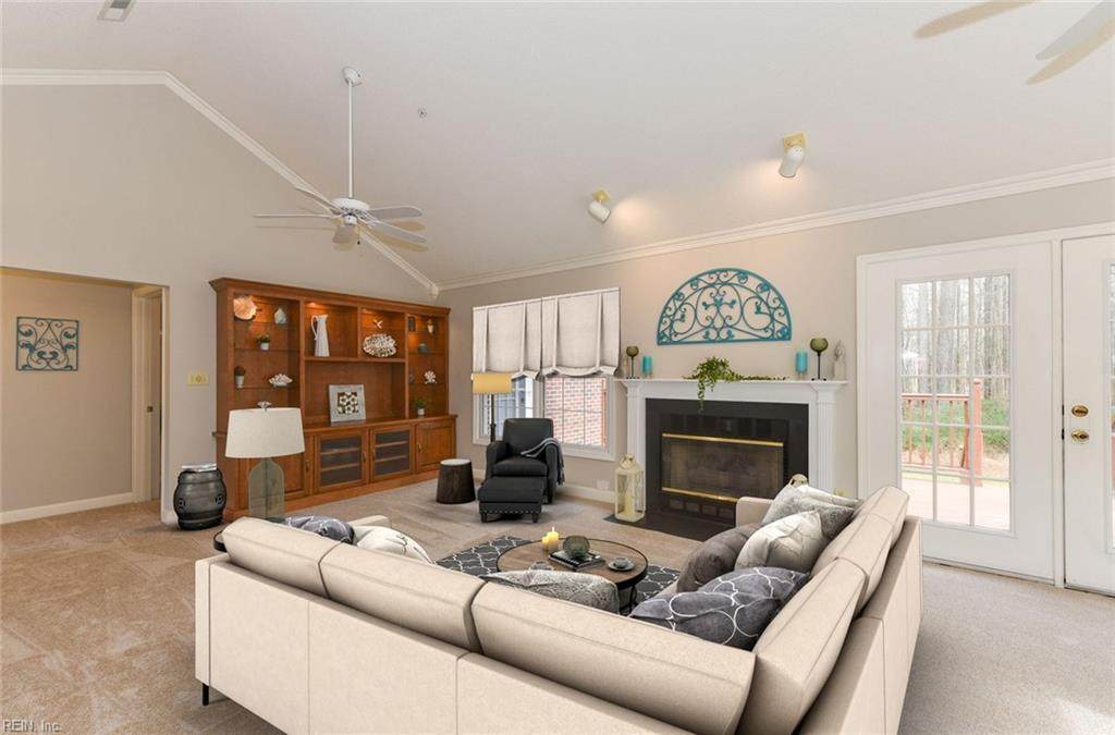 668 Fleet Dr - Photo 1