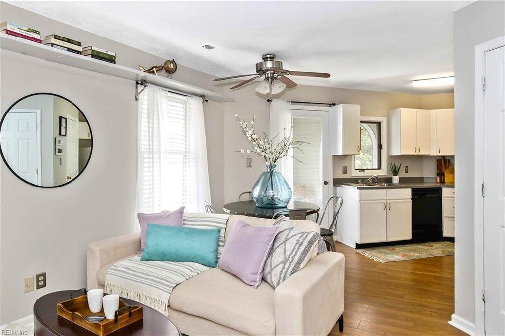 314 Washington St - Photo 1