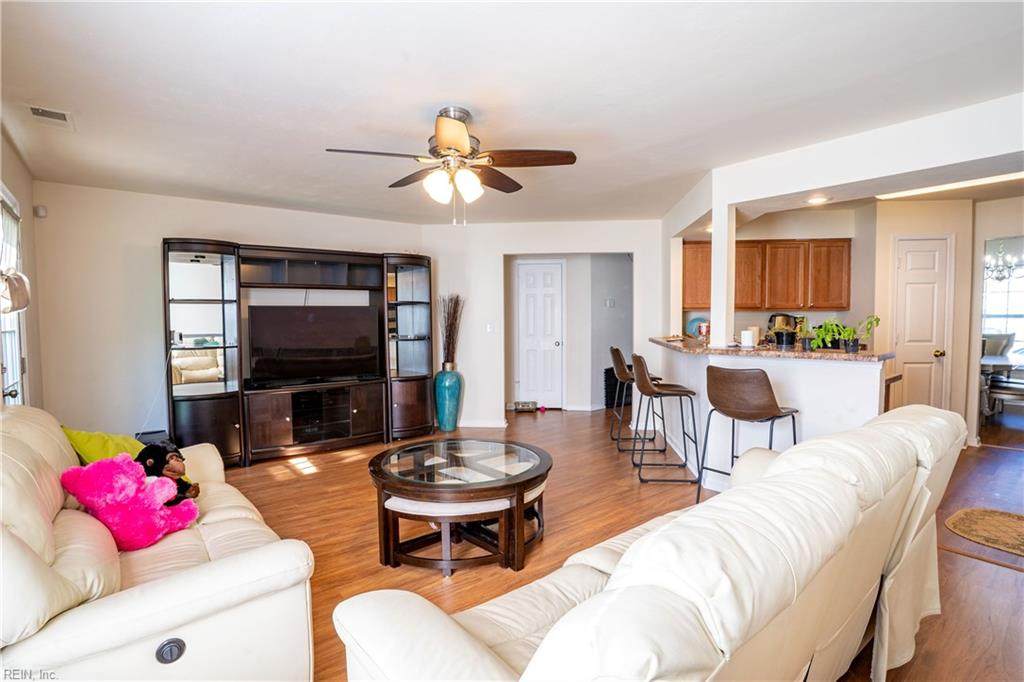 1512 Raven St - Photo 1