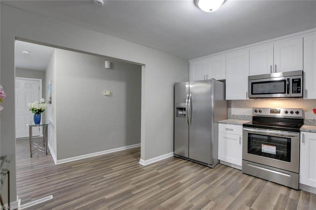 309 Shoreline Dr - Photo 1