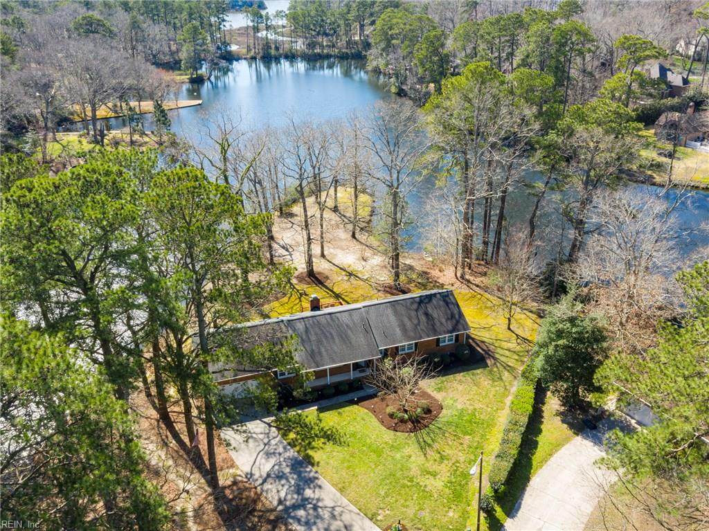 900 Lovell Dr - Photo 1