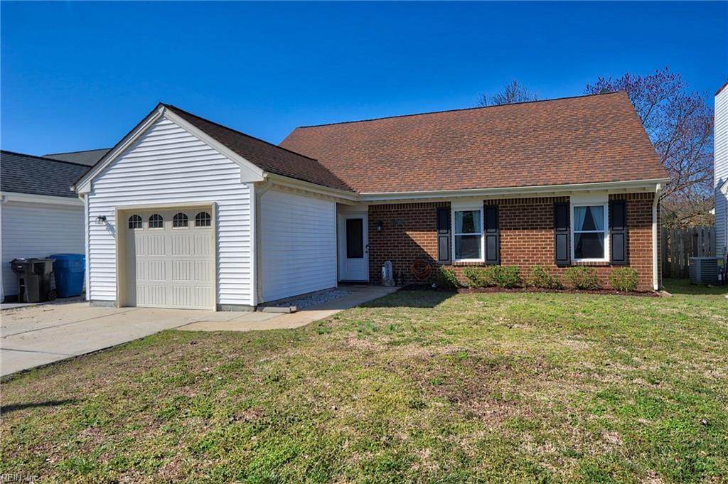 1605 Rollins Ct - Photo 1