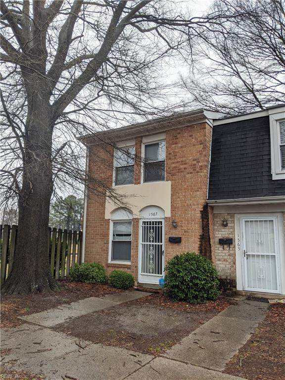 1567 Darren Dr - Photo 1