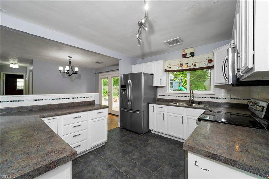 3520 Victoria Dr - Photo 1 3520 Victoria Dr - Photo 1