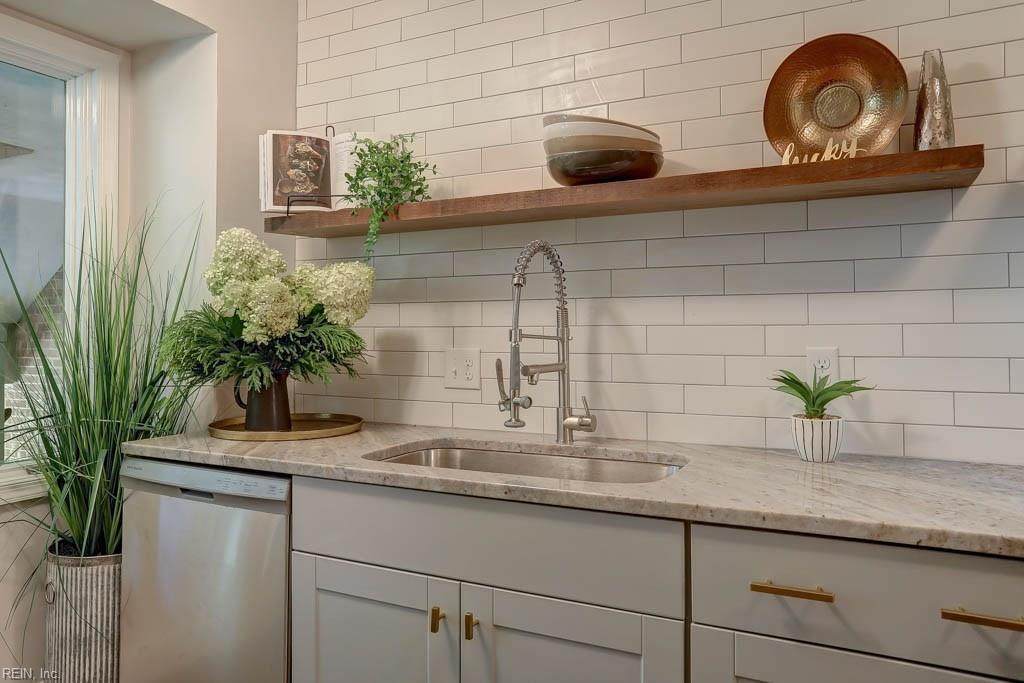376 Merrimac Trl - Photo 1