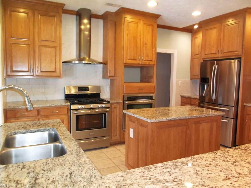 143 Laydon Way - Photo 1