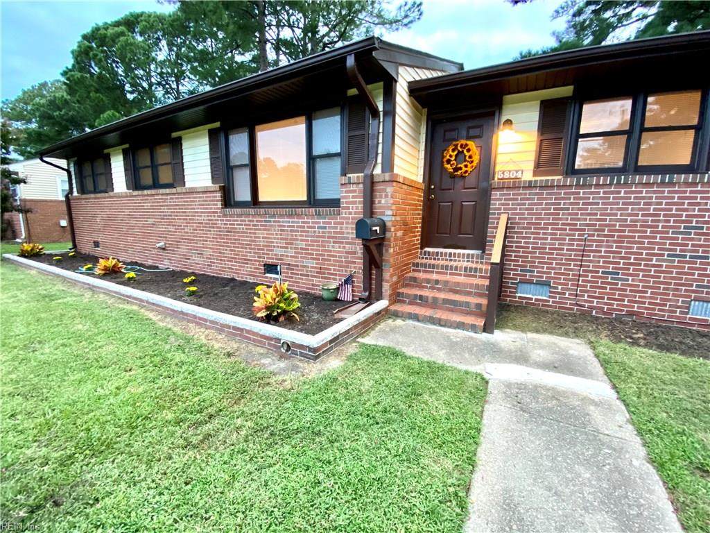 5804 Leslie Ave - Photo 1