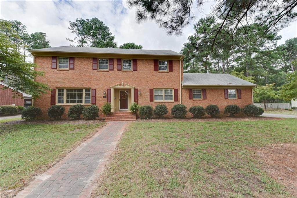 723 Riverview Dr - Photo 1