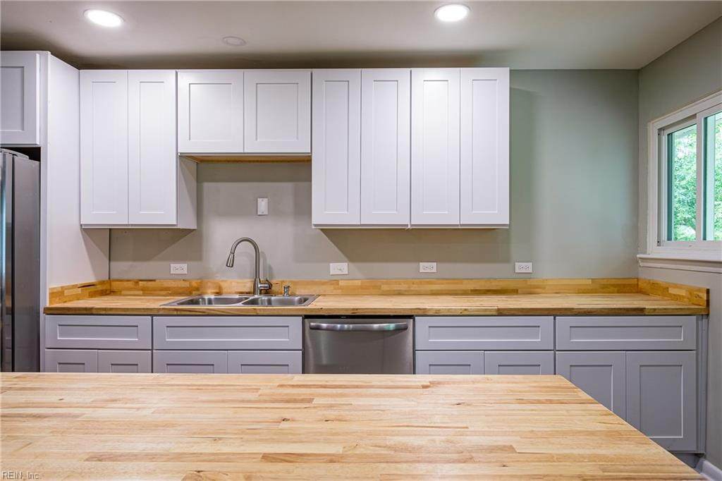 721 Bottino Ln - Photo 1