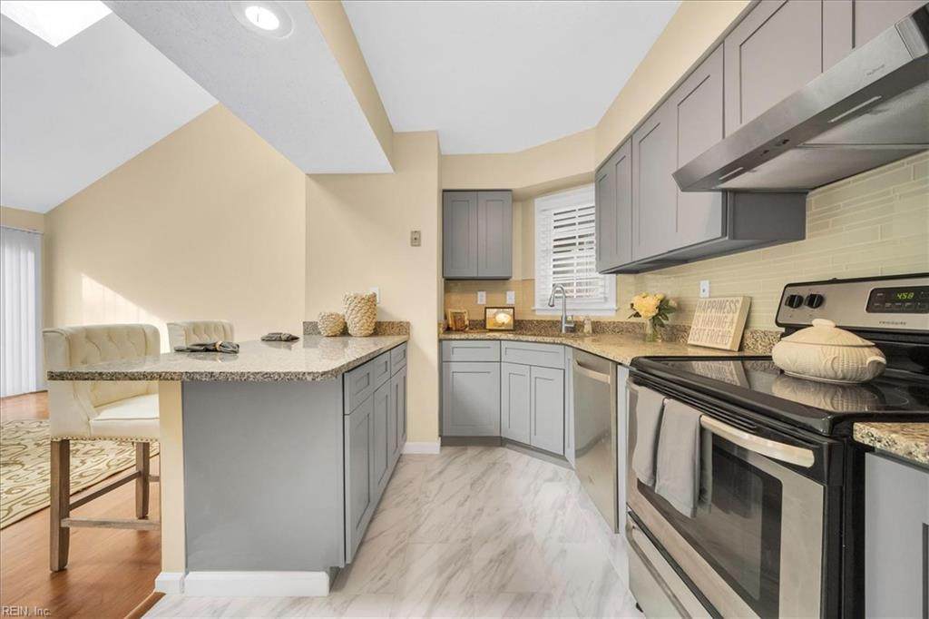 1413 Lake Geneve Dr - Photo 1