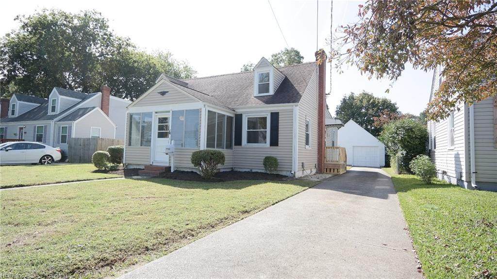 14 Greenbrier Rd - Photo 1