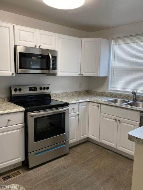 3102 Winchester Dr - Photo 1