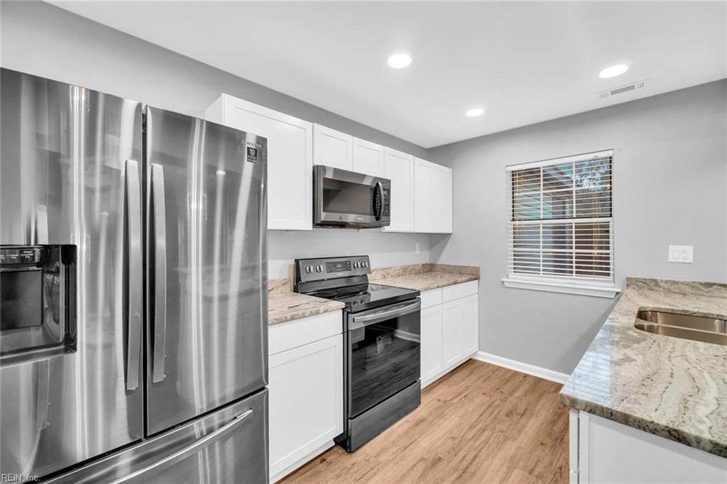 4612 Genoa Cir - Photo 1