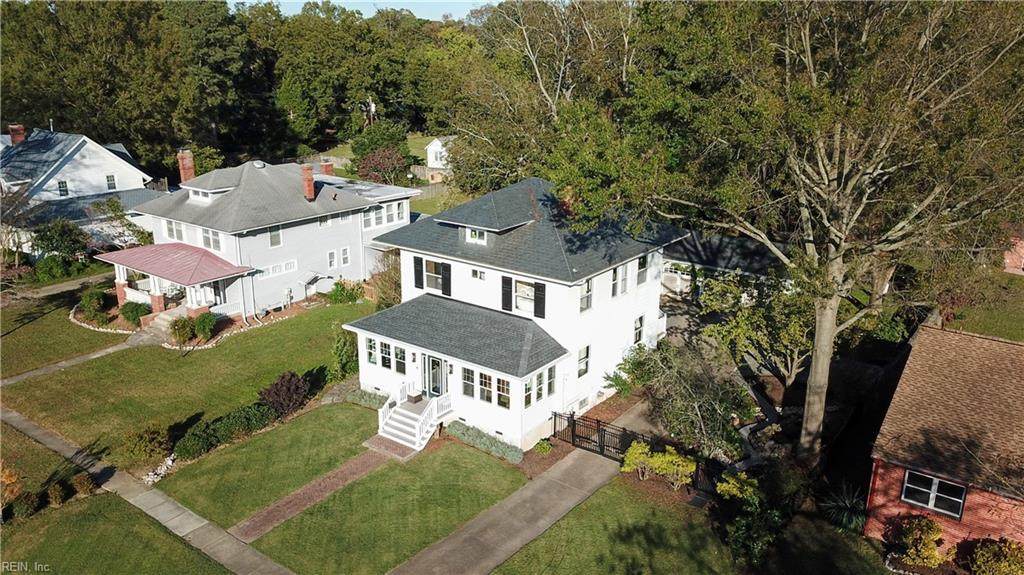 42 Hampton Roads Ave - Photo 1