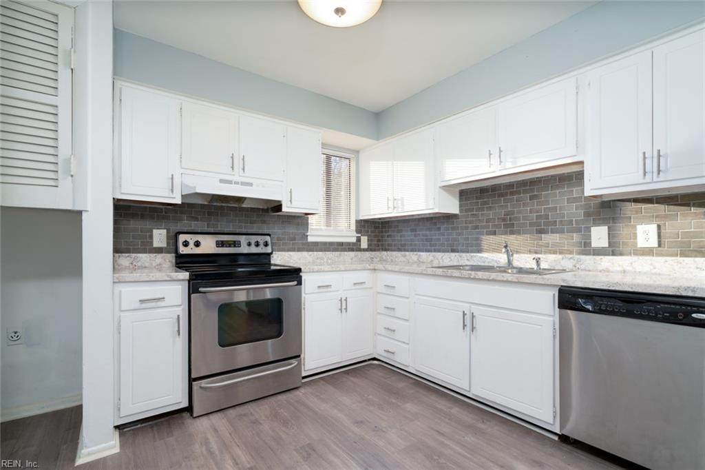 1371 Tanner Creek Dr - Photo 1