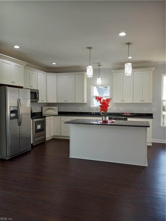 21 Taylor Ave - Photo 1