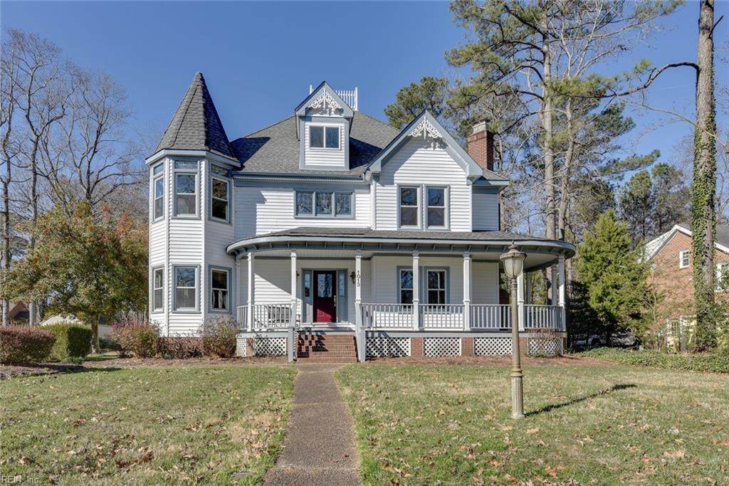 1013 Downshire Chse - Photo 1
