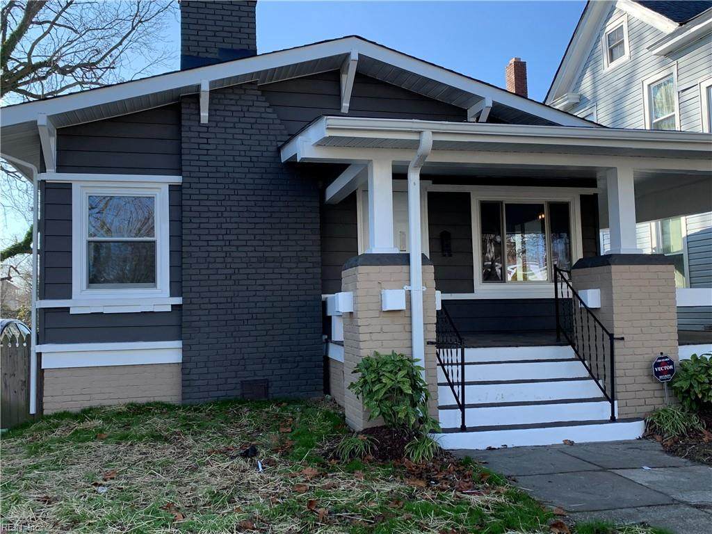 203 Poplar Ave - Photo 1
