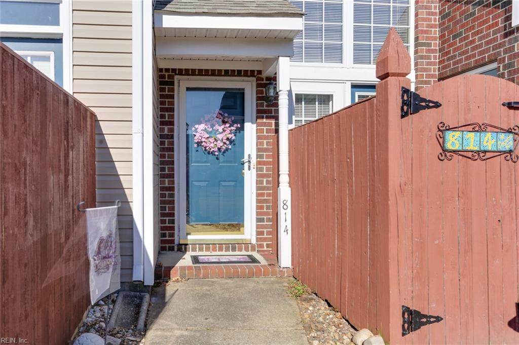 814 Primrose Ln - Photo 1