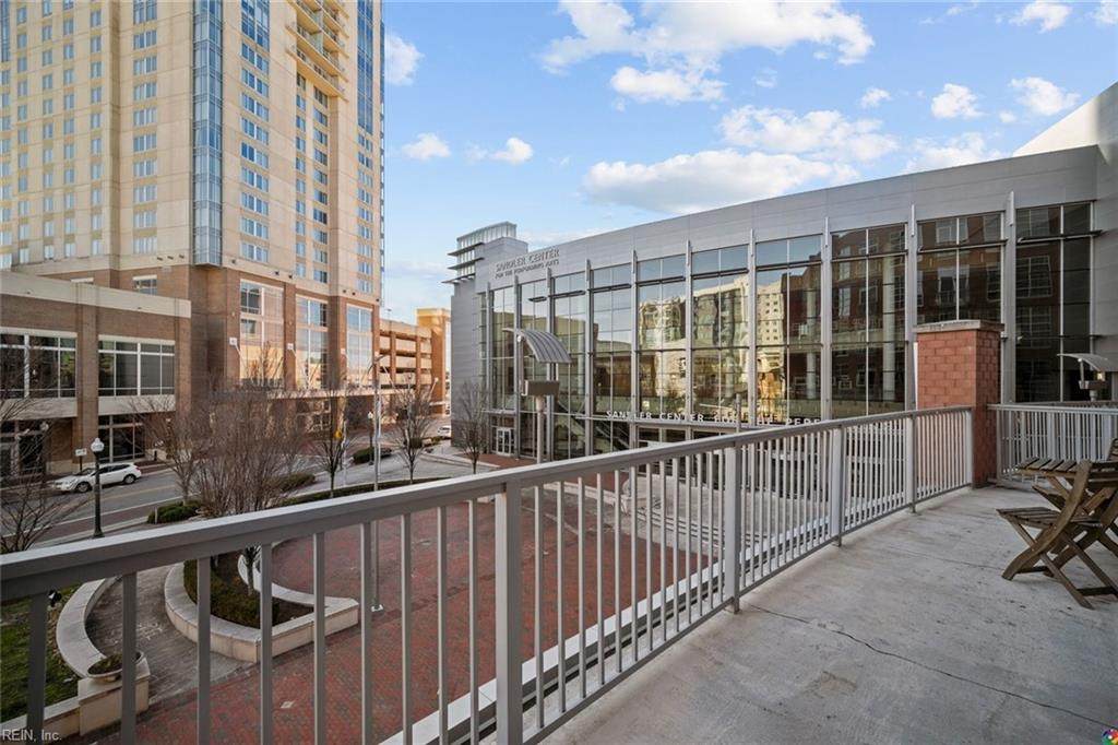 221 Market St - Photo 1