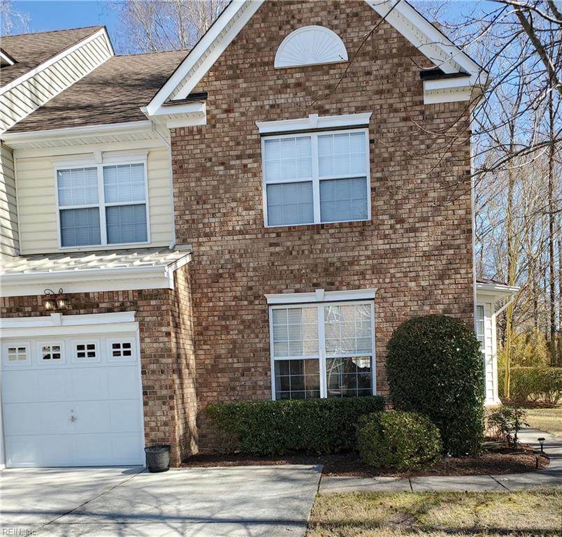 972 Lambourne Ln - Photo 1