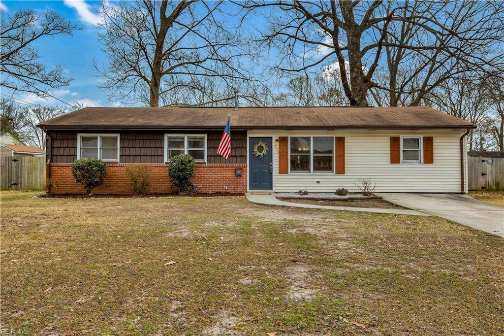 320 Barcelona Ln - Photo 1
