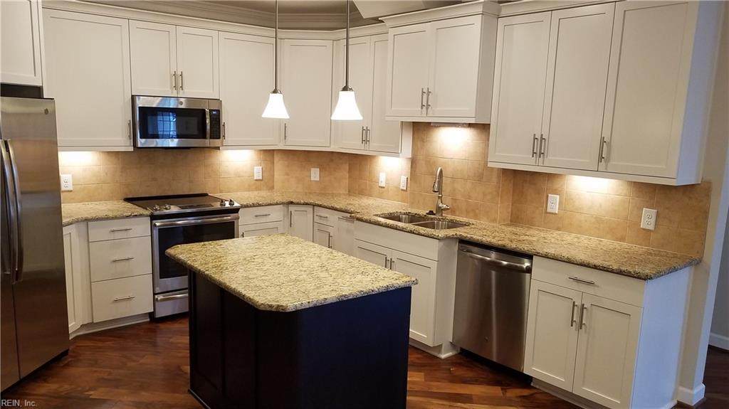 100 Laydon Way - Photo 1