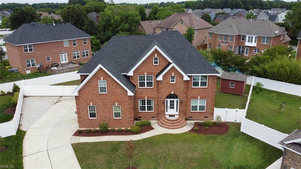 1100 Claremont Ct - Photo 1