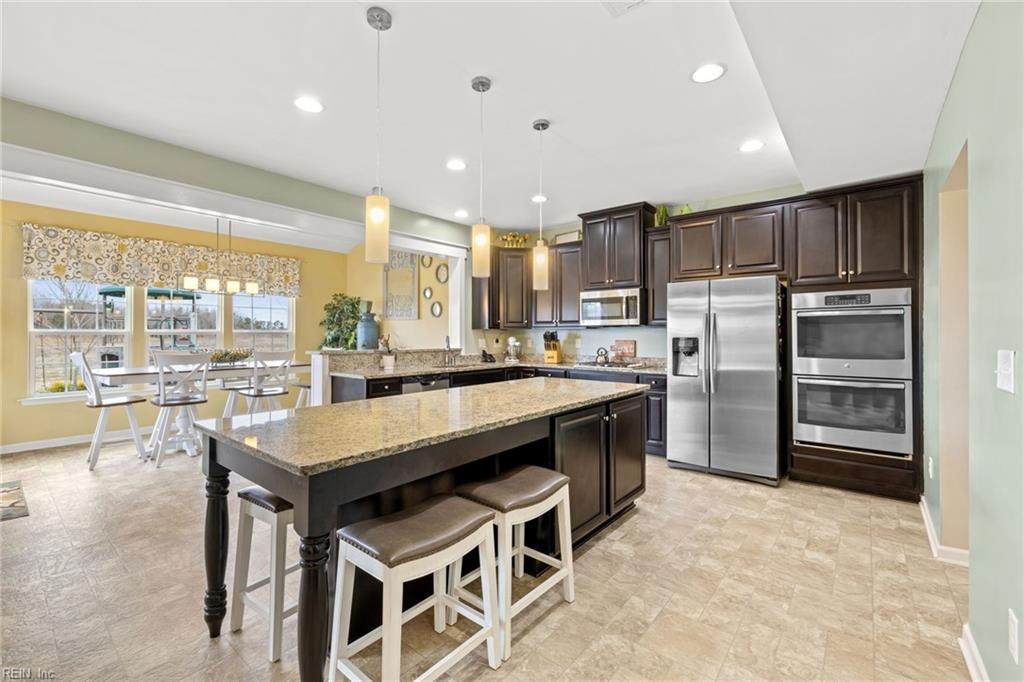 208 Oak Hill Ln - Photo 1