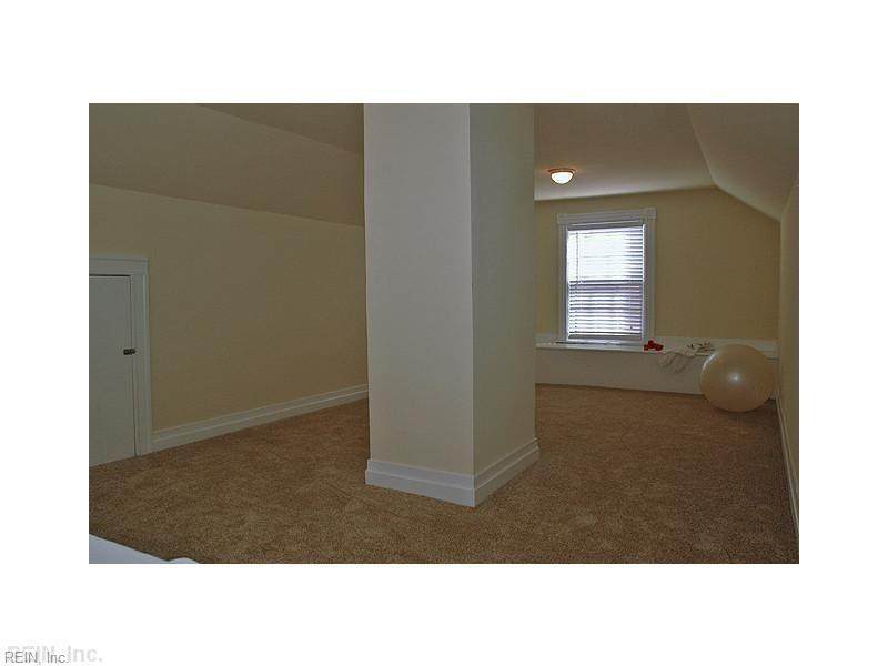 144 Linden Ave - Photo 1