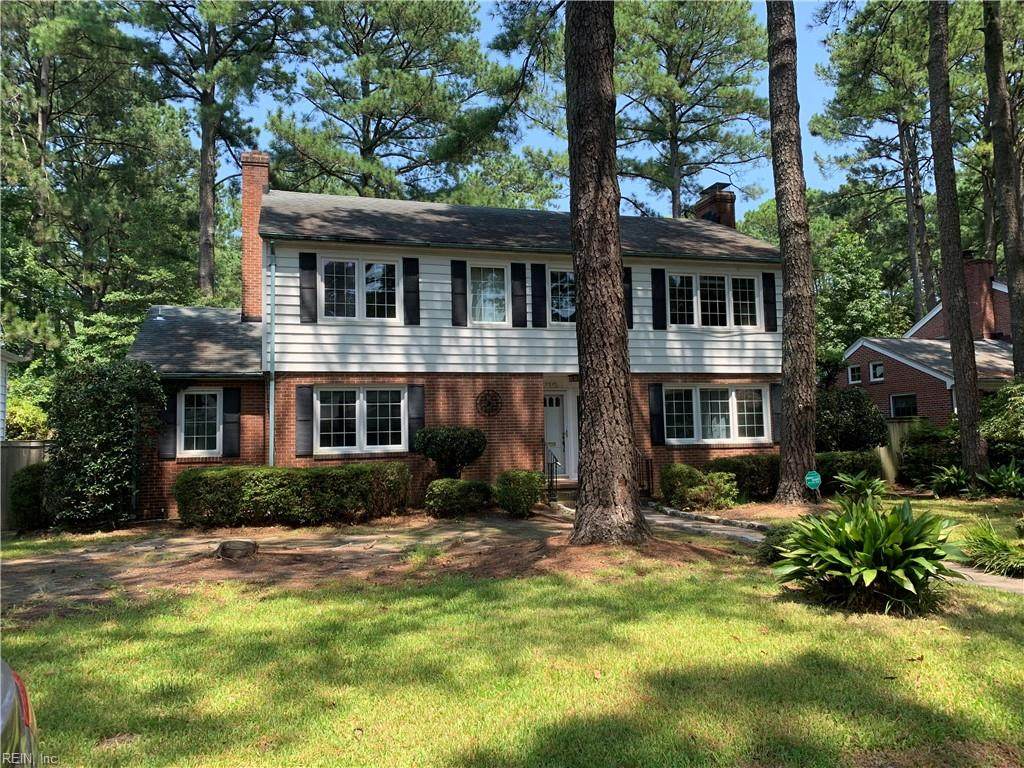 1450 Harmott Ave - Photo 1