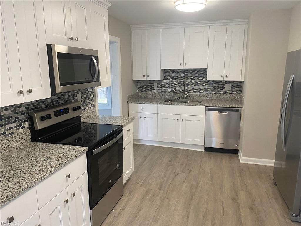25 Maurice Ave - Photo 1