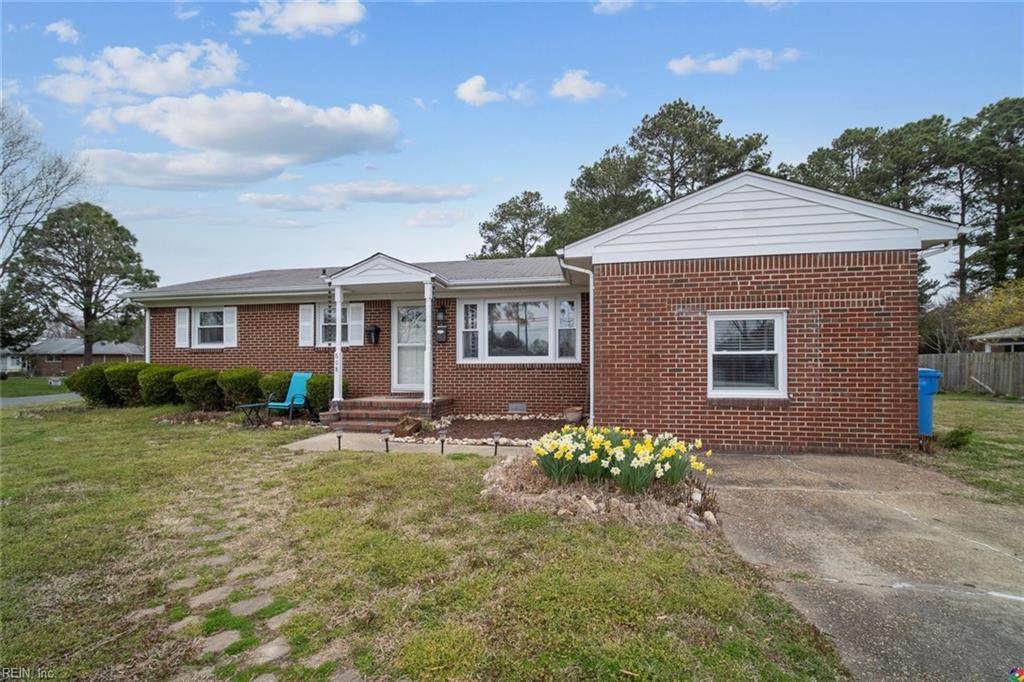 608 Hoffman Ave - Photo 1