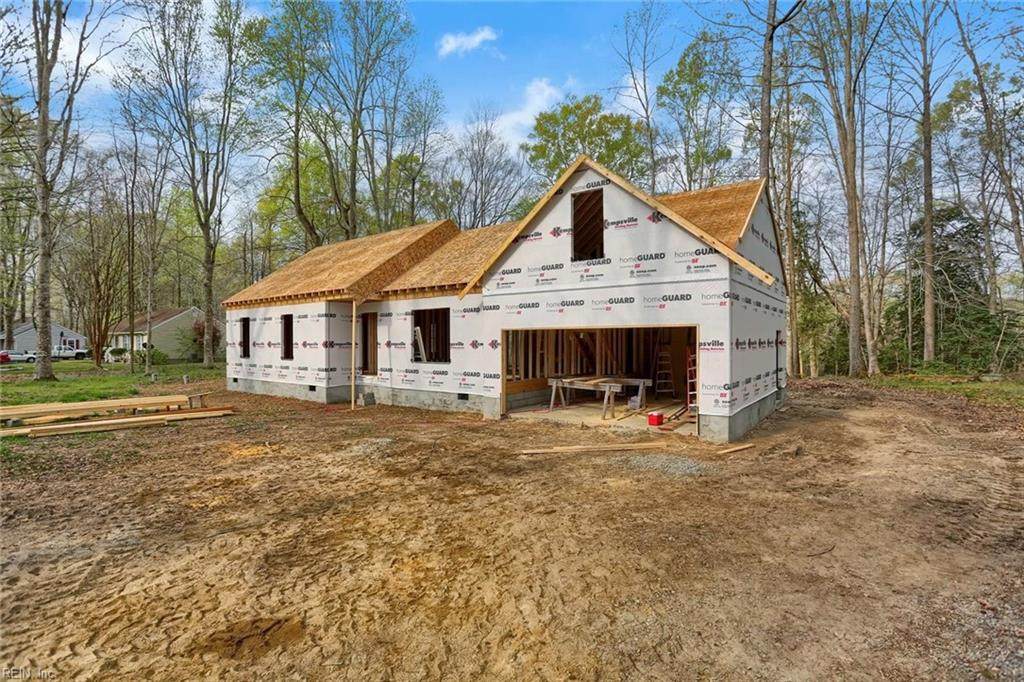 323 Windsor Rd - Photo 1