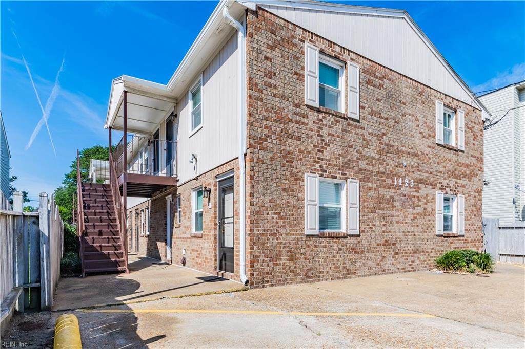 1423 Ocean View Ave - Photo 1