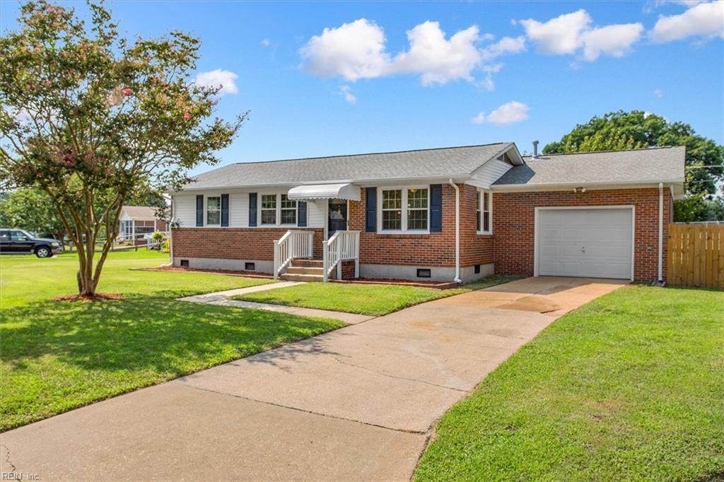 913 Chumley Rd - Photo 1